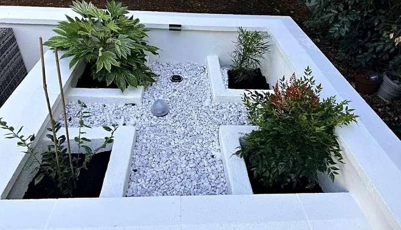 Un massif réaménagé par Sakura Home